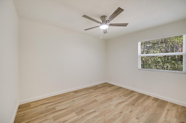 301 Algerita DR A, Georgetown, TX 78628