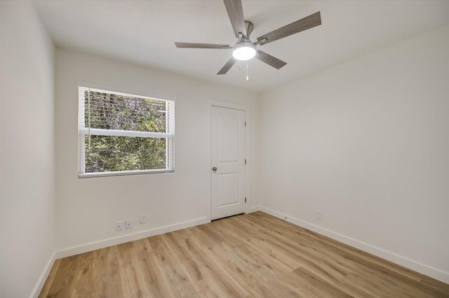 301 Algerita DR A, Georgetown, TX 78628