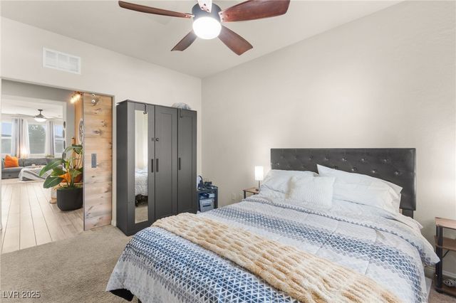 8973 Vista Pines Street, Las Vegas, NV 89178