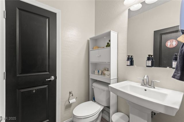 8973 Vista Pines Street, Las Vegas, NV 89178