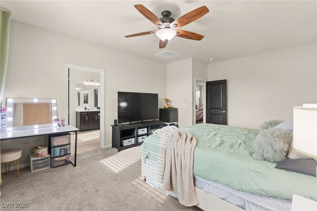 8973 Vista Pines Street, Las Vegas, NV 89178