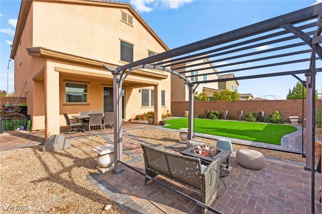 8973 Vista Pines Street, Las Vegas, NV 89178