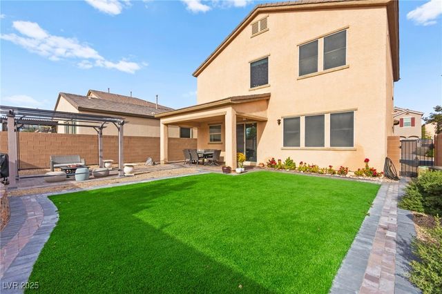 8973 Vista Pines Street, Las Vegas, NV 89178