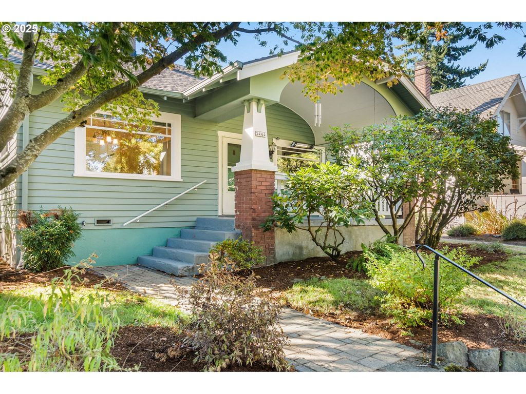 3444 Ne SCHUYLER St, Portland, OR 97212