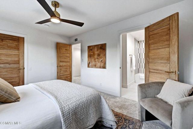 5525 Parkmor Road, Calabasas, CA 91302