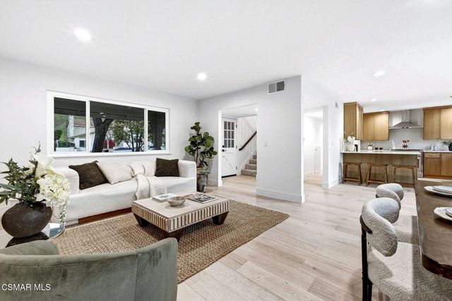 5525 Parkmor Road, Calabasas, CA 91302