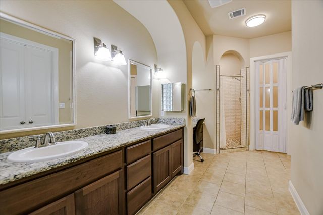 500 Victoria DR, Cedar Park, TX 78613