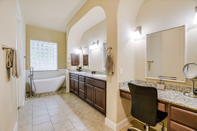 500 Victoria DR, Cedar Park, TX 78613