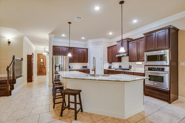 500 Victoria DR, Cedar Park, TX 78613