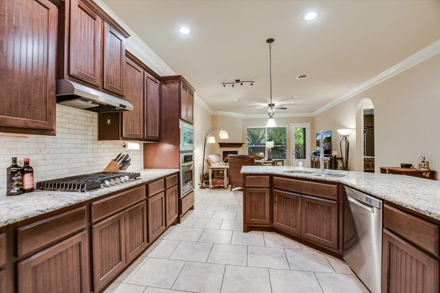 500 Victoria DR, Cedar Park, TX 78613