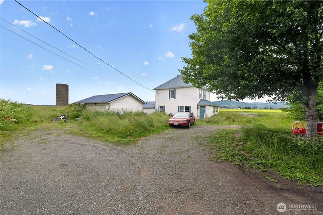 9801 Lenhart Road, Sumas, WA 98295