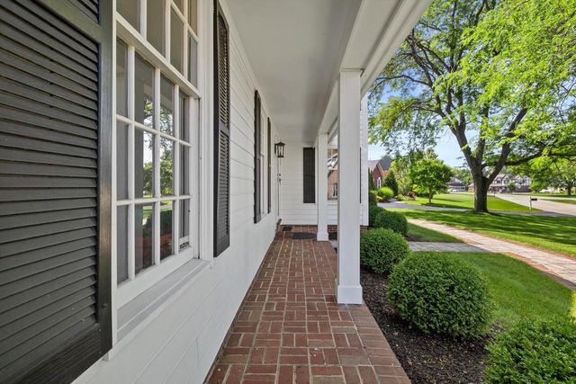 11 Redwood COURT, Wind Point, WI 53402