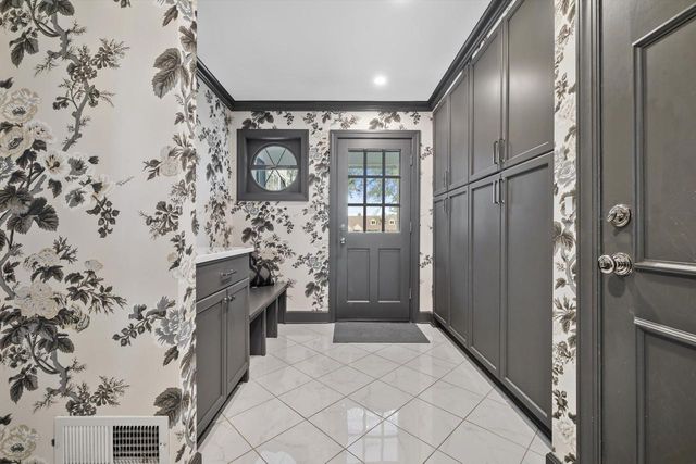 11 Redwood COURT, Wind Point, WI 53402