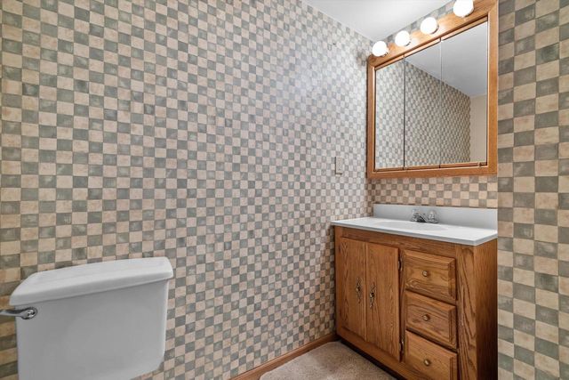 11 Redwood COURT, Wind Point, WI 53402