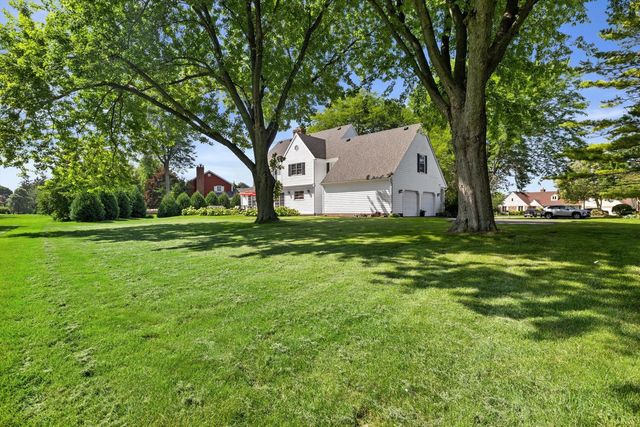 11 Redwood COURT, Wind Point, WI 53402