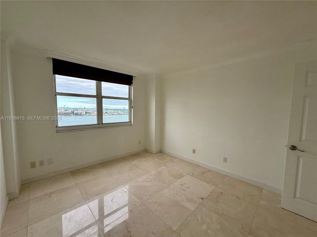 770 Claughton Island Dr PH-15, Miami, FL 33131