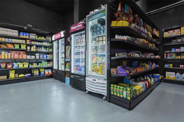 770 Claughton Island Dr PH-15, Miami, FL 33131