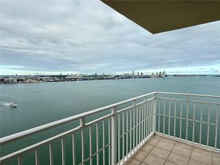 770 Claughton Island Dr PH-15, Miami, FL 33131