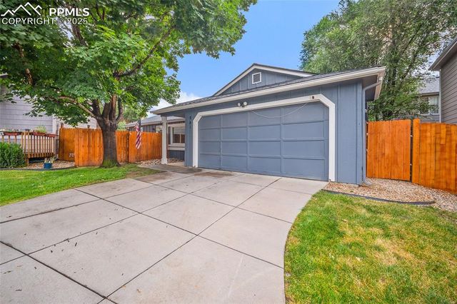841 Dawn Break Loop, Colorado Springs, CO 80910
