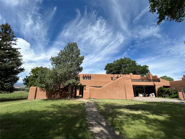 Rancho de Abiquiu, Abiquiu, NM 87510