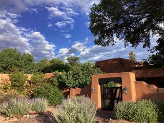 Rancho de Abiquiu, Abiquiu, NM 87510