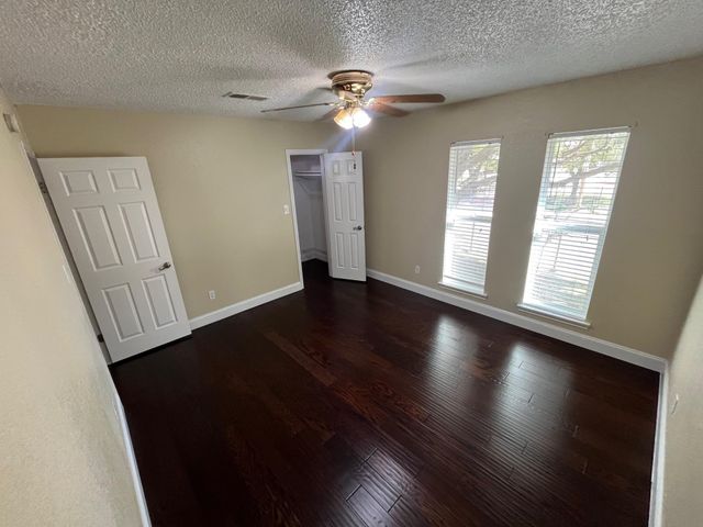 6416 Bankside Drive 42, Houston, TX 77096