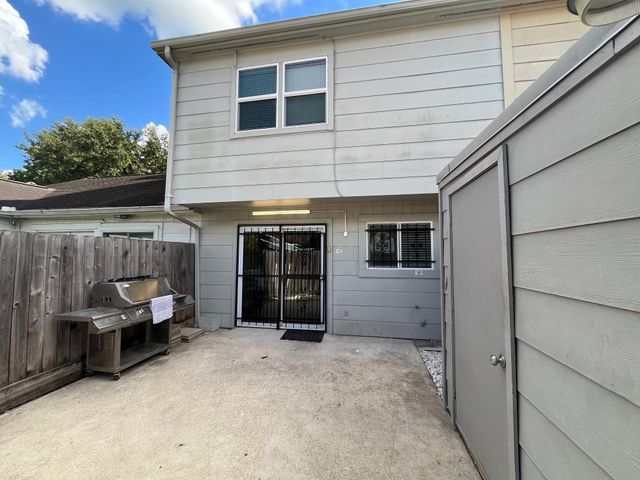 6416 Bankside Drive 42, Houston, TX 77096