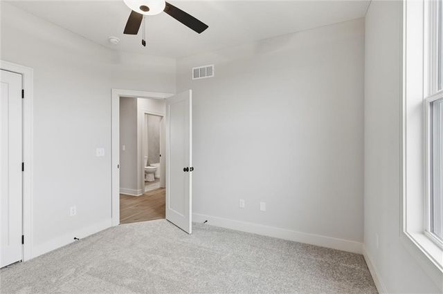 16729 Pinehurst Drive, Basehor, KS 66007