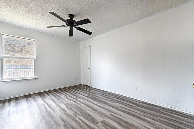 5348 Cameron Drive, Grand Prairie, TX 75052