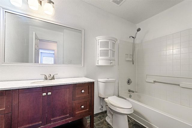 5348 Cameron Drive, Grand Prairie, TX 75052