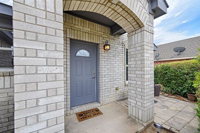 5348 Cameron Drive, Grand Prairie, TX 75052