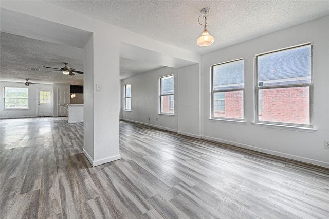 5348 Cameron Drive, Grand Prairie, TX 75052