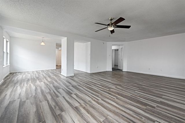 5348 Cameron Drive, Grand Prairie, TX 75052