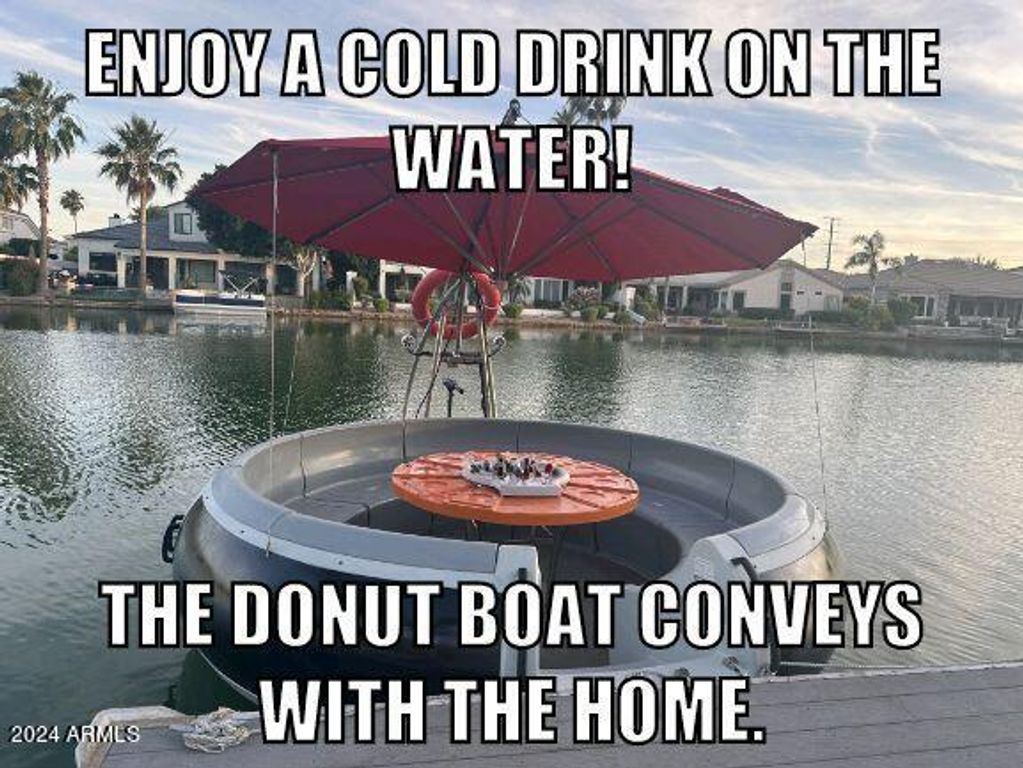 517 S MARINA Drive, Gilbert, AZ 85233