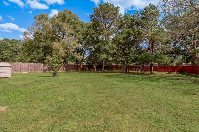 1008 Trinity Cut Off, Huntsville, TX 77320