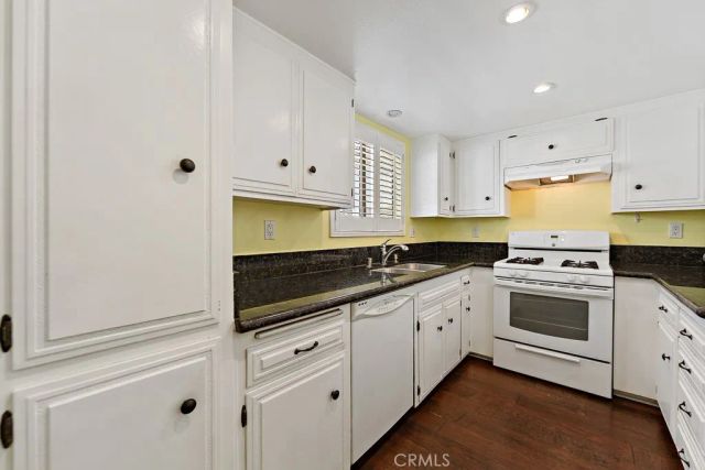 400 S Flower 92, Orange, CA 92868