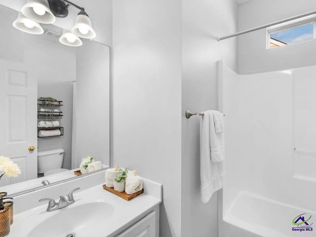 602 Brookwater Drive, Stockbridge, GA 30281