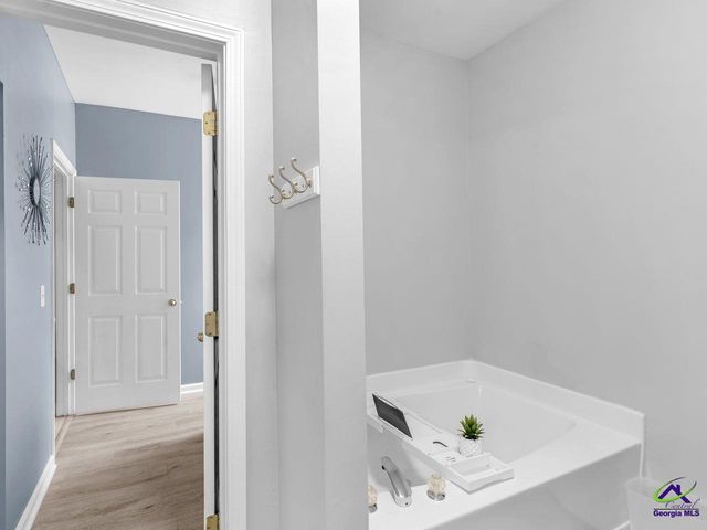 602 Brookwater Drive, Stockbridge, GA 30281