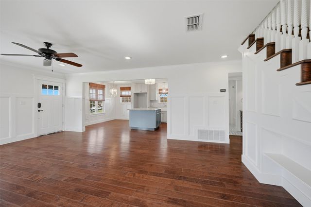 123 Pontiac Drive, Lake Kiowa, TX 76240