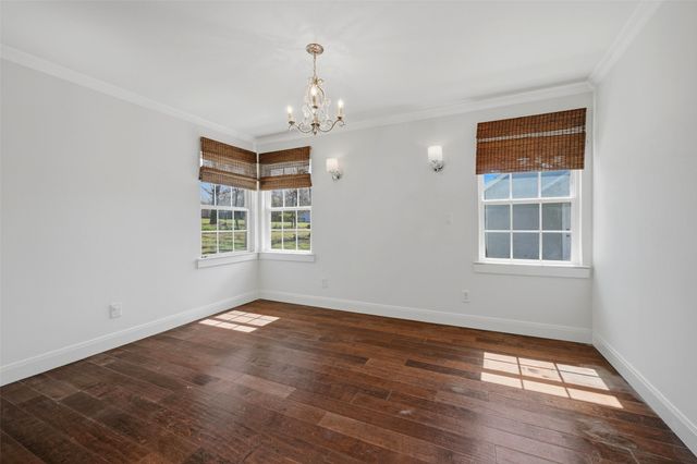 123 Pontiac Drive, Lake Kiowa, TX 76240