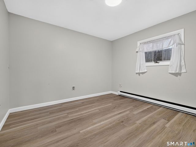 17 Grove Street, New London, CT 06320