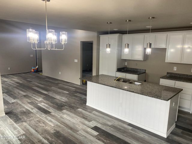 203 N Oliver Avenue, Joplin, MO 64801