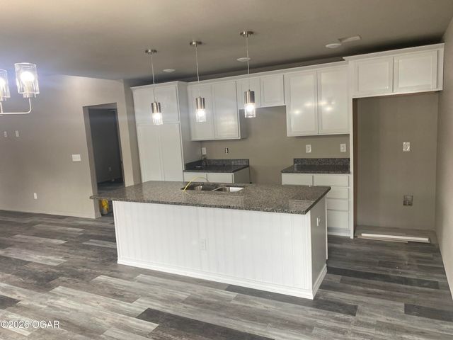 203 N Oliver Avenue, Joplin, MO 64801