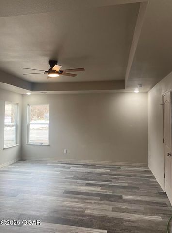 203 N Oliver Avenue, Joplin, MO 64801