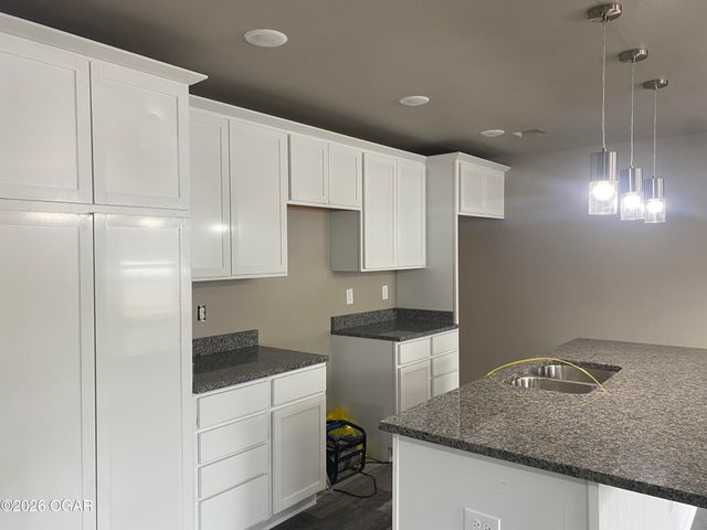 203 N Oliver Avenue, Joplin, MO 64801