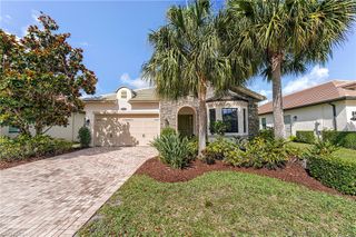 9335 Woodhurst DR, Naples, FL 34120