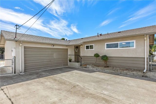127 Brandenburg Lane, Fallbrook, CA 92028