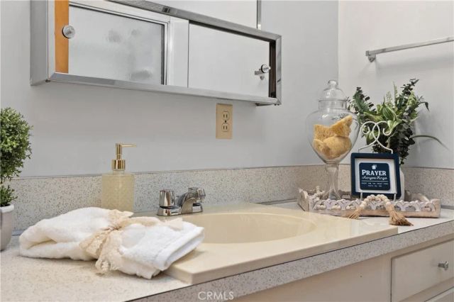 127 Brandenburg Lane, Fallbrook, CA 92028