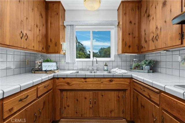 127 Brandenburg Lane, Fallbrook, CA 92028