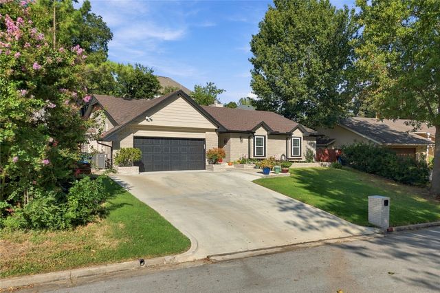 7610 S Maplewood Avenue, Tulsa, OK 74136